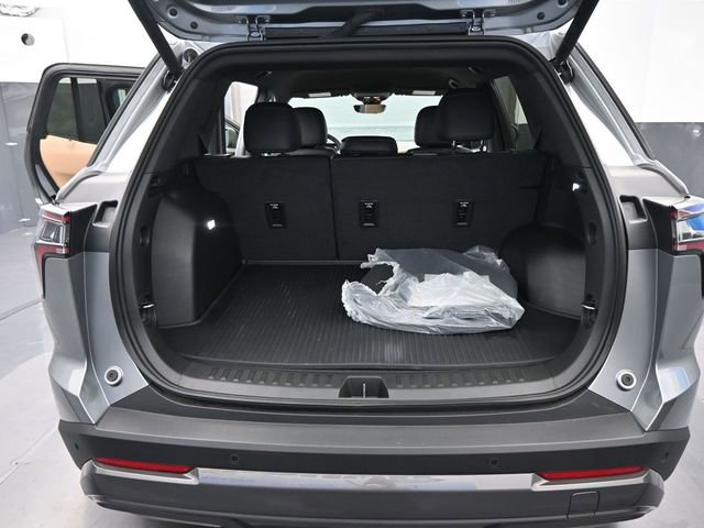 New 2026 Chevrolet Equinox ACTIV w/ Convenience Package III image 8