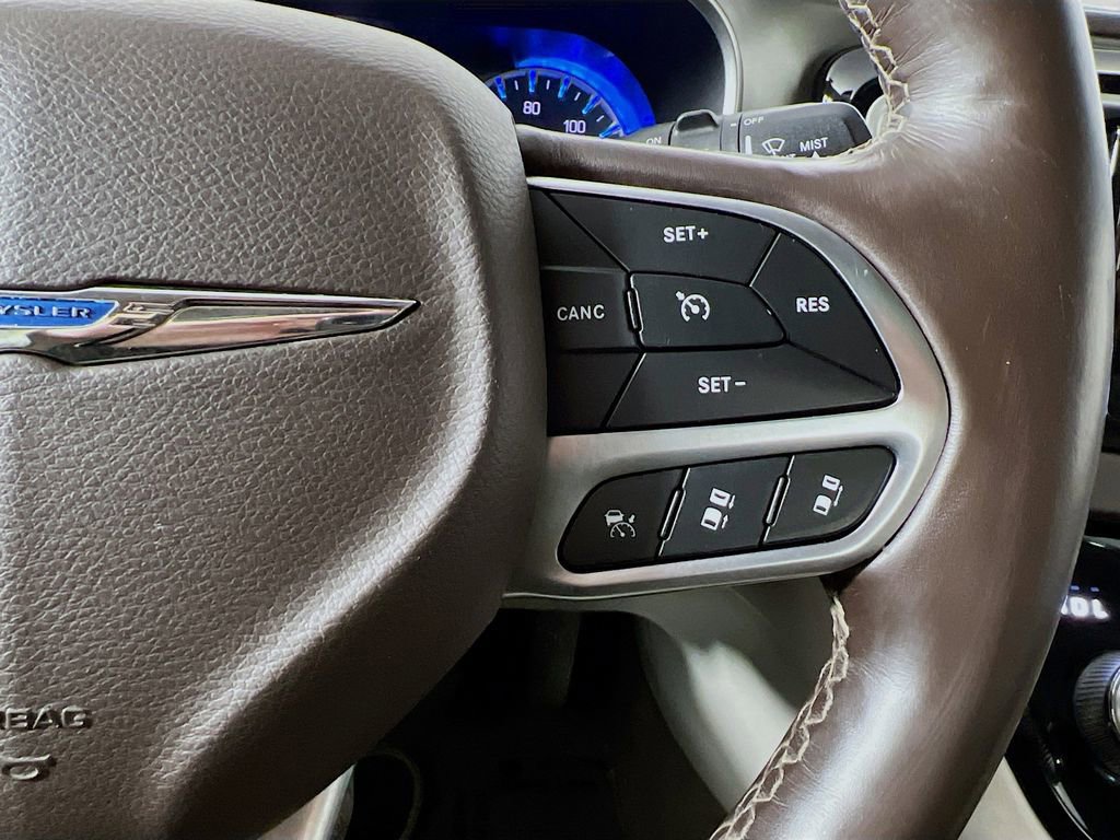 Used 2019 Chrysler Pacifica Touring-L w/ Advanced Safetytec Group FWD image 35
