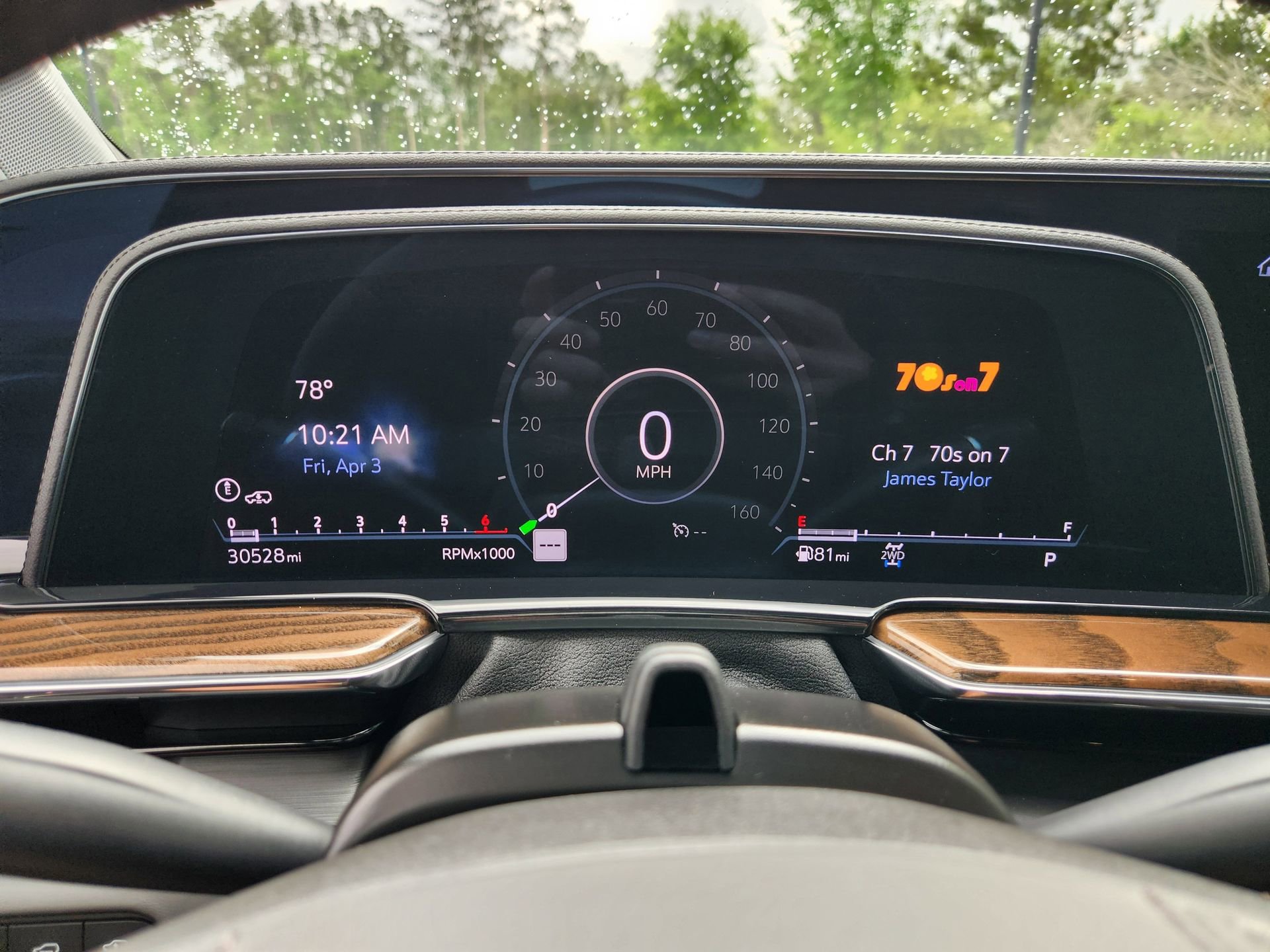 Used 2023 Cadillac Escalade Sport Platinum w/ LPO, ONYX Package image 17