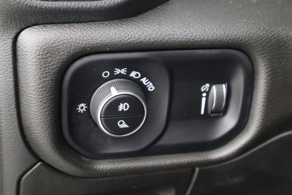 Used 2022 RAM 1500 Big Horn AWD/4WD image 22