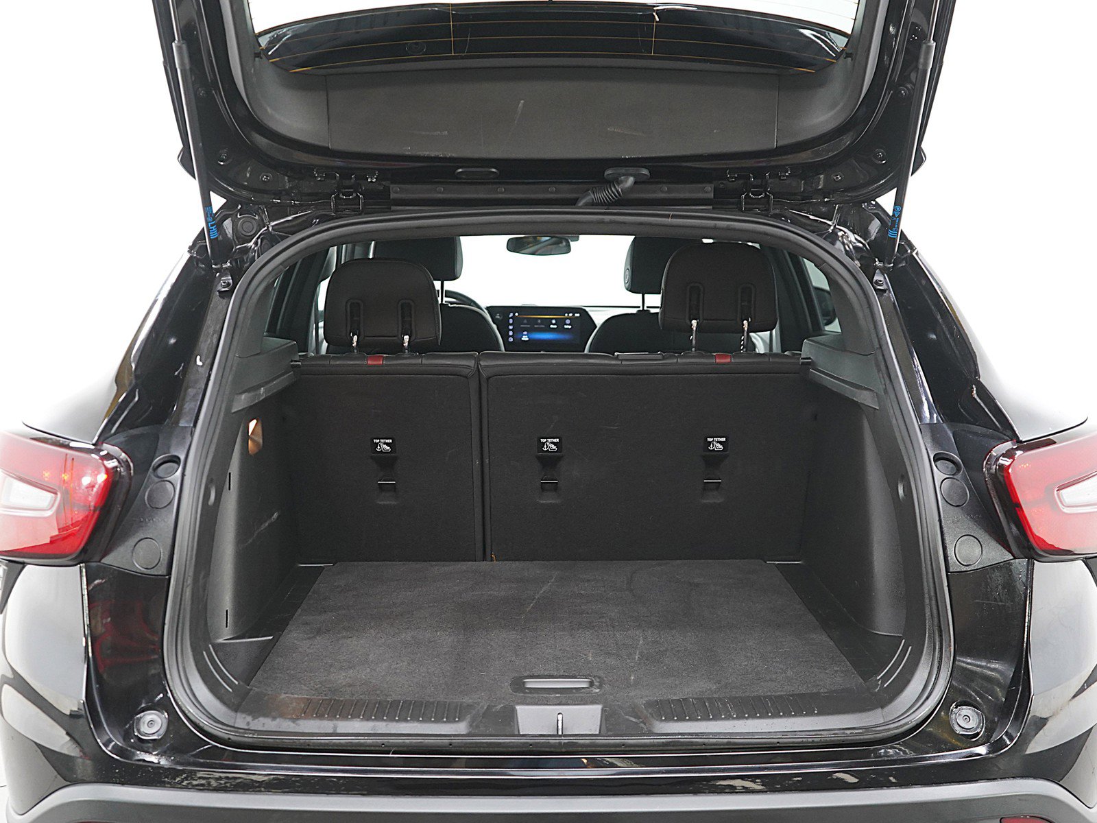 Used 2024 Chevrolet Trax RS w/ Driver Confidence Package image 17