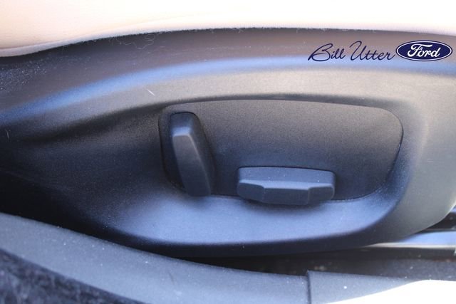 Used 2017 Jaguar XE Premium image 12