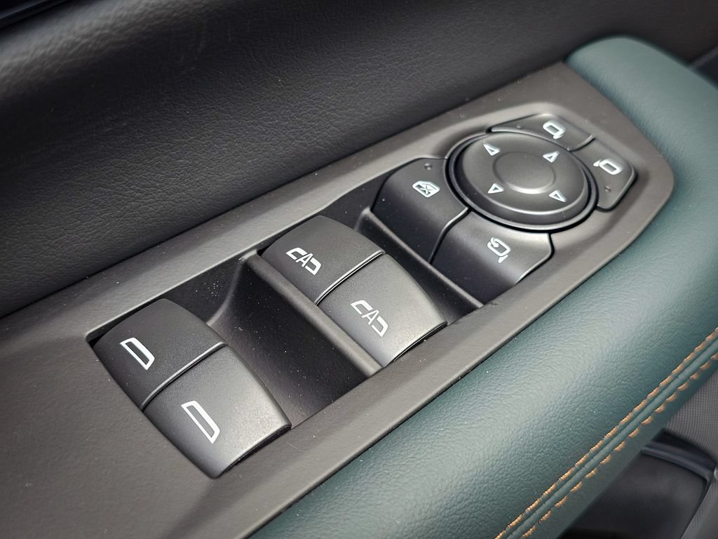 New 2026 GMC Yukon XL AT4 w/ AT4 Premium Plus Package AWD/4WD image 13