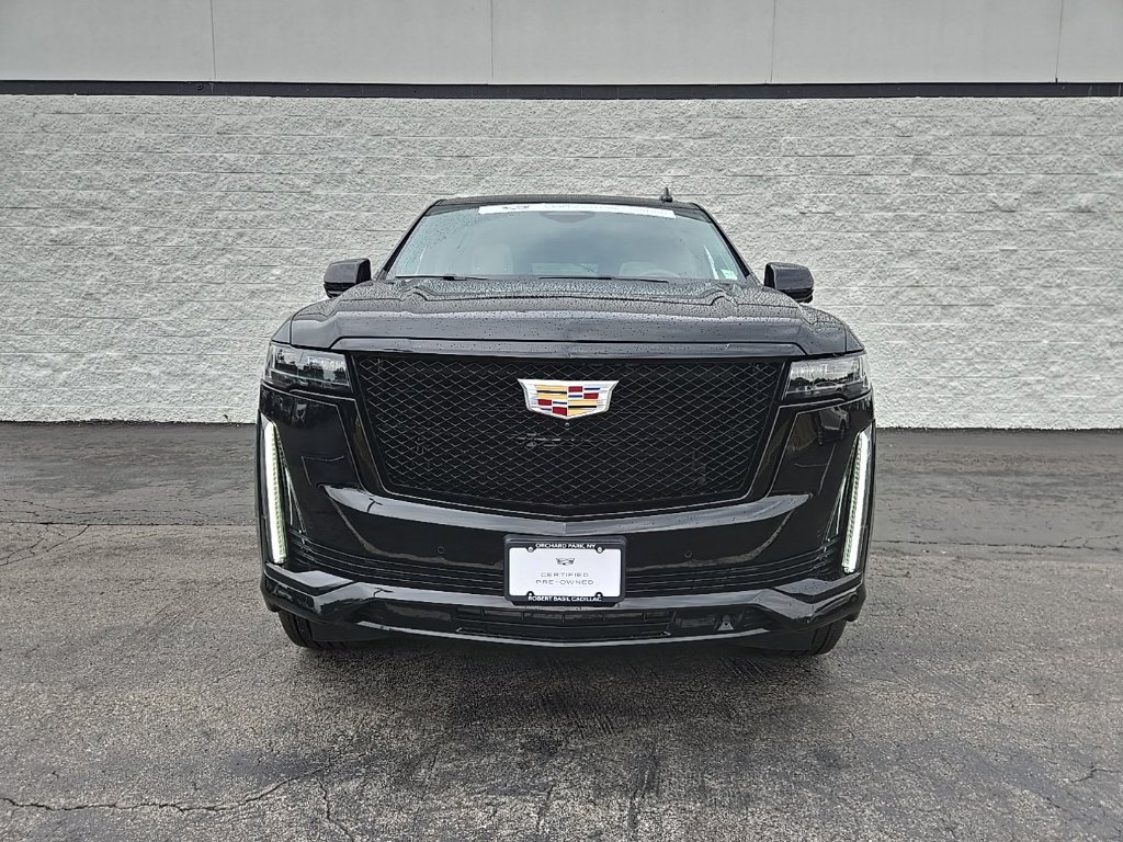 Certified 2024 Cadillac Escalade Sport Platinum w/ LPO, Floor Liner Package AWD/4WD image 9