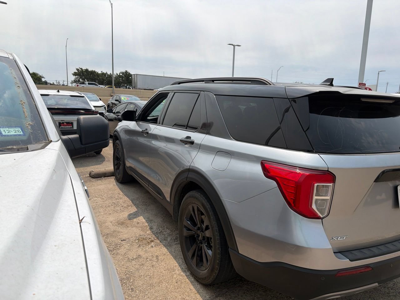 Used 2020 Ford Explorer XLT w/ Equipment Group 202A RWD image 6