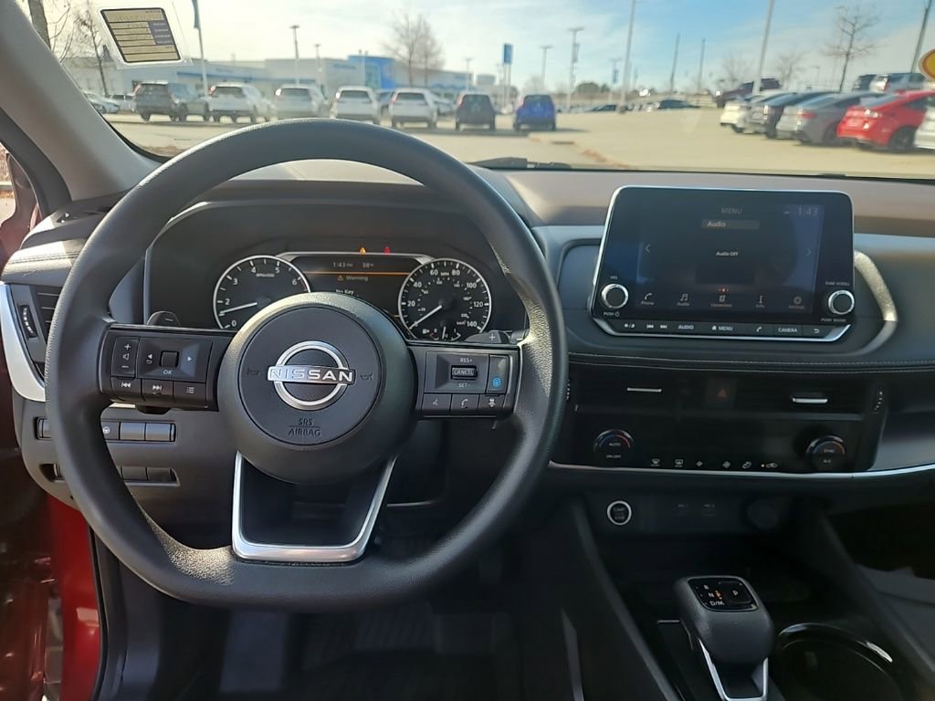Used 2023 Nissan Rogue SV image 18