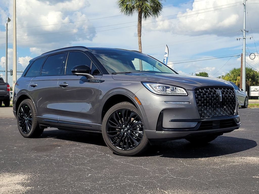 Used 2025 Lincoln Corsair Grand Touring w/ Equipment Group 301A AWD/4WD image 1