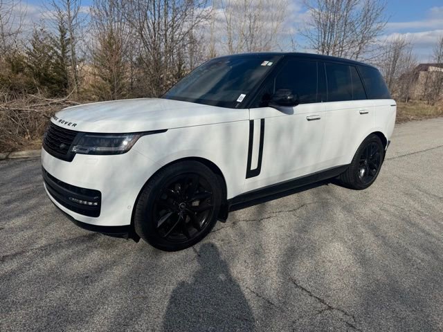 Used 2025 Land Rover Range Rover SE image 1