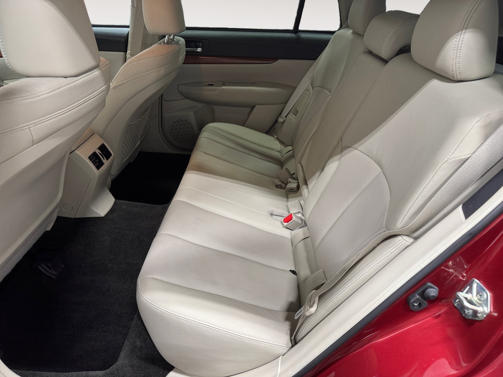 Used 2014 Subaru Outback 2.5i Limited AWD/4WD image 16