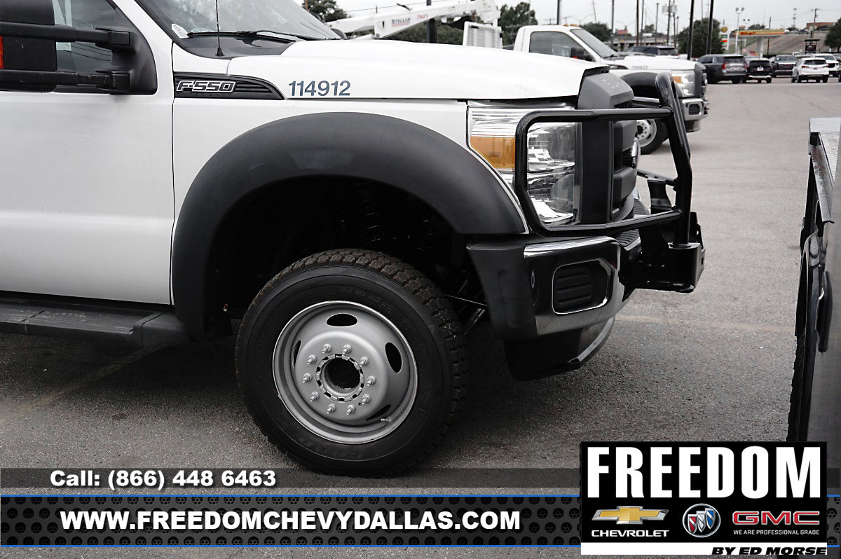Used 2014 Ford F550 4x4 Regular Cab Super Duty image 3