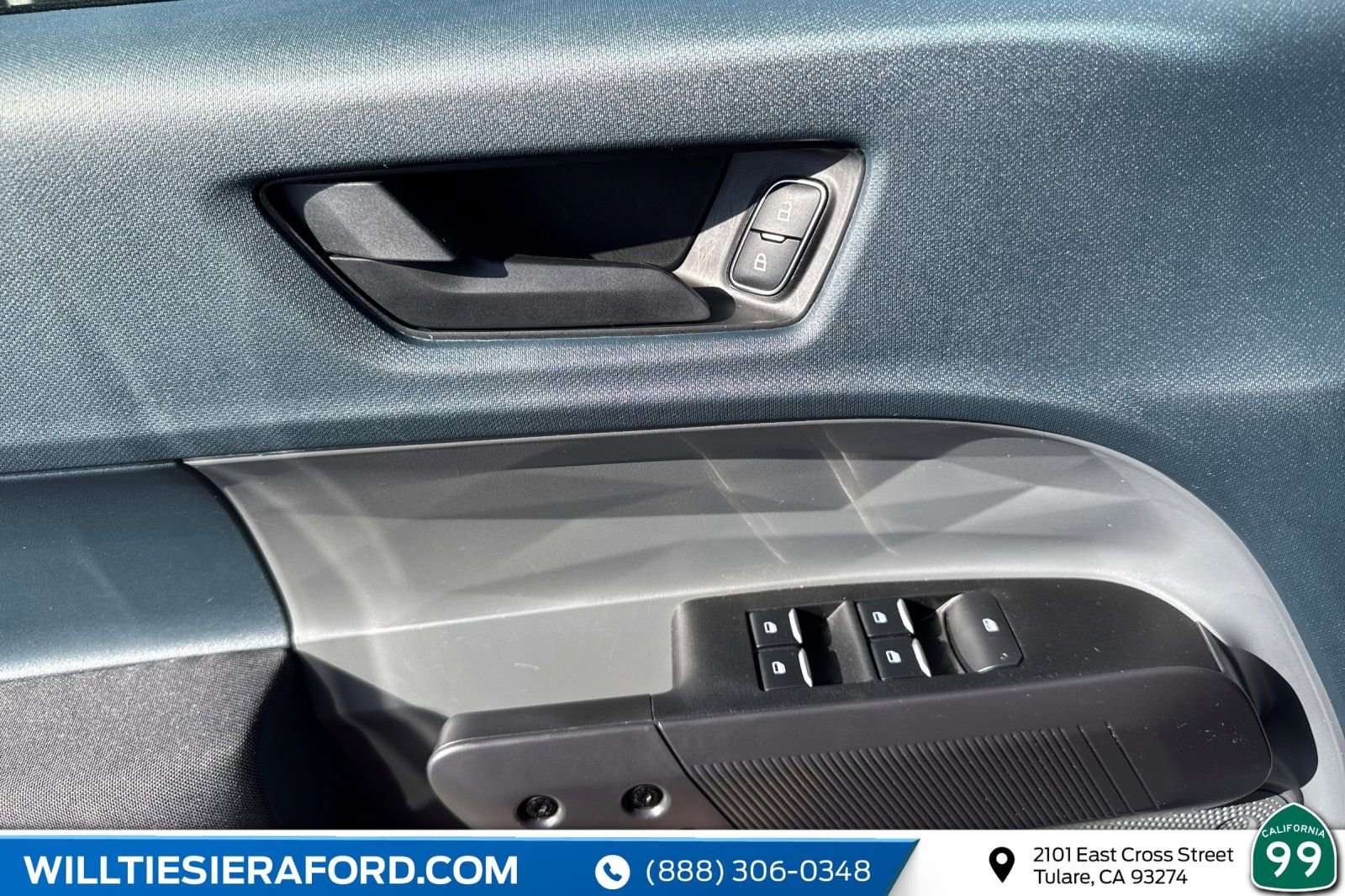 Used 2025 Ford Maverick XL image 11