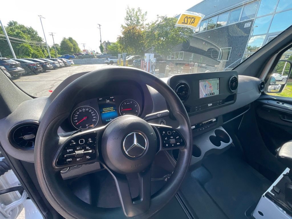 Used 2022 Mercedes-Benz Sprinter 3500 image 9