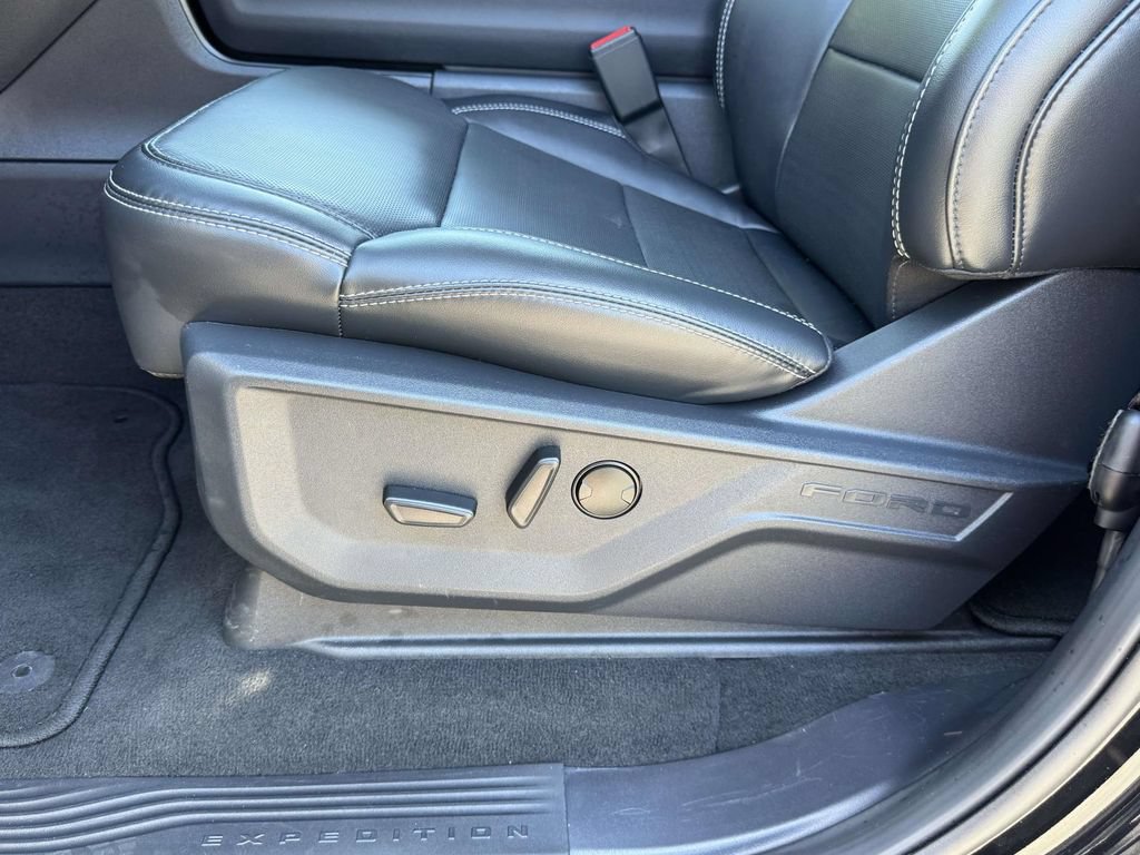 Used 2026 Ford Expedition Max Platinum AWD/4WD image 20