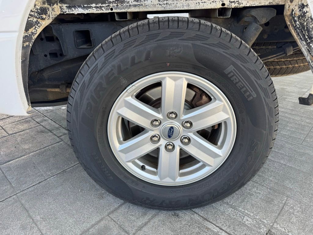 Used 2018 Ford F150 XLT w/ Equipment Group 302A Luxury image 4