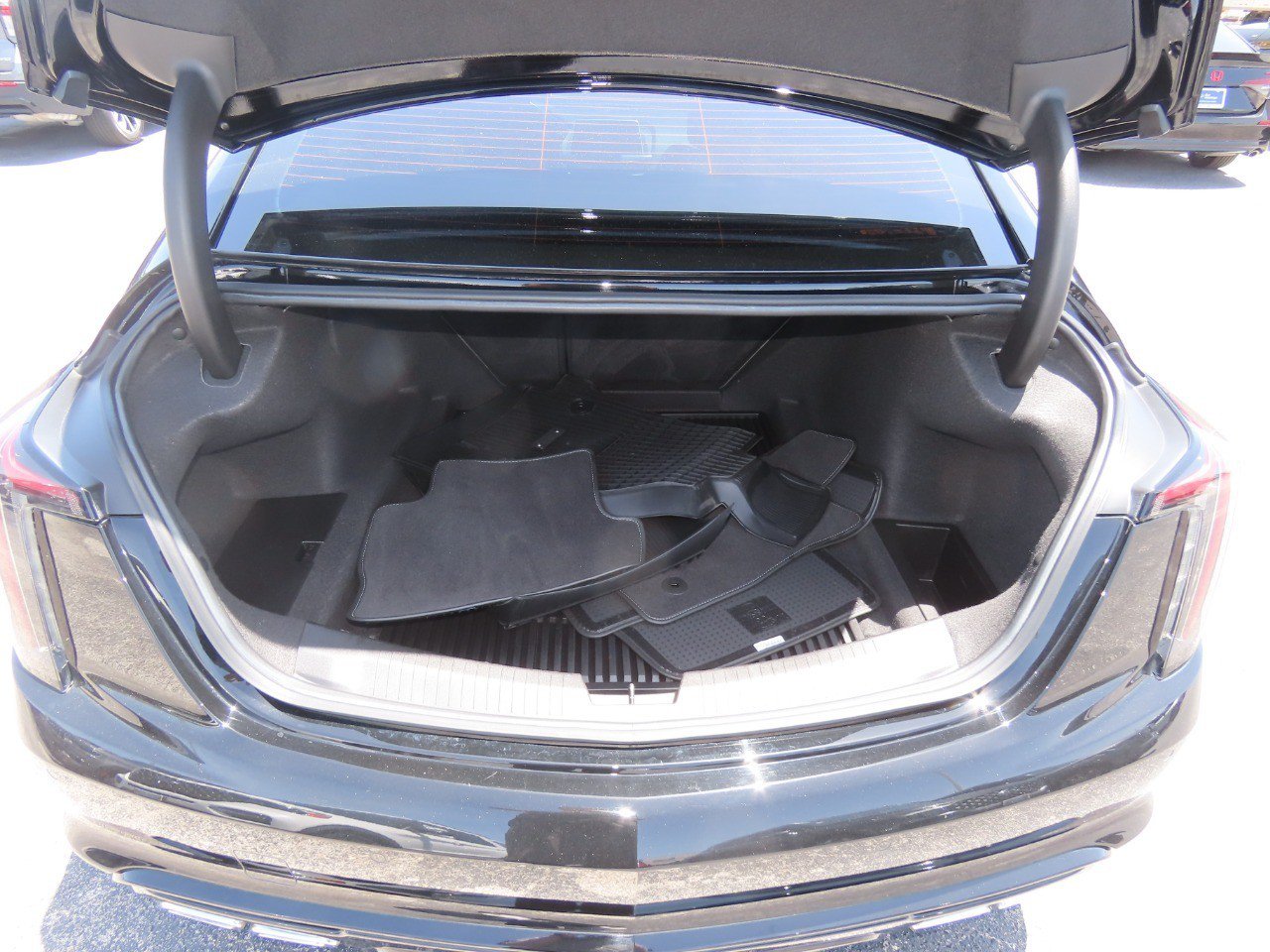 Used 2023 Cadillac CT5 V w/ Premium Package RWD image 14