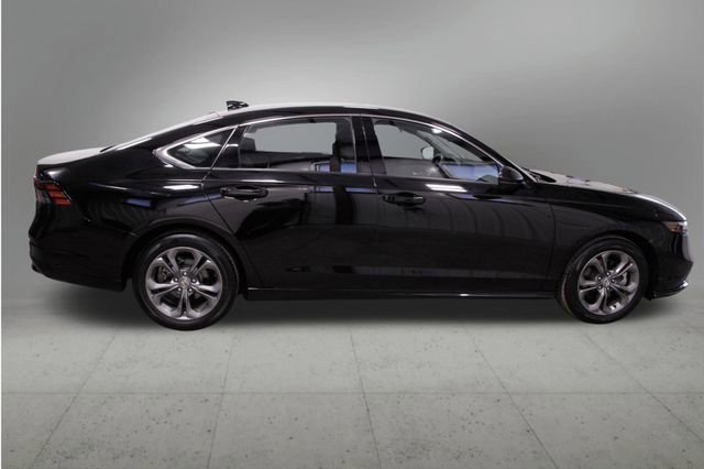 Used 2023 Honda Accord EX-L image 7