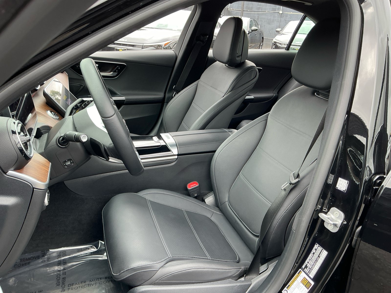 Used 2025 Mercedes-Benz C 300 Sedan image 18