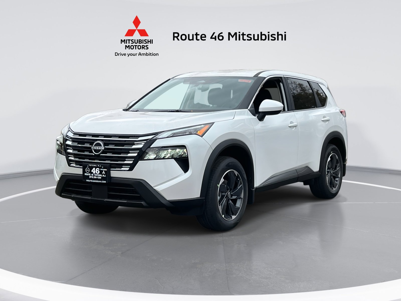 Used 2026 Nissan Rogue SV image 2
