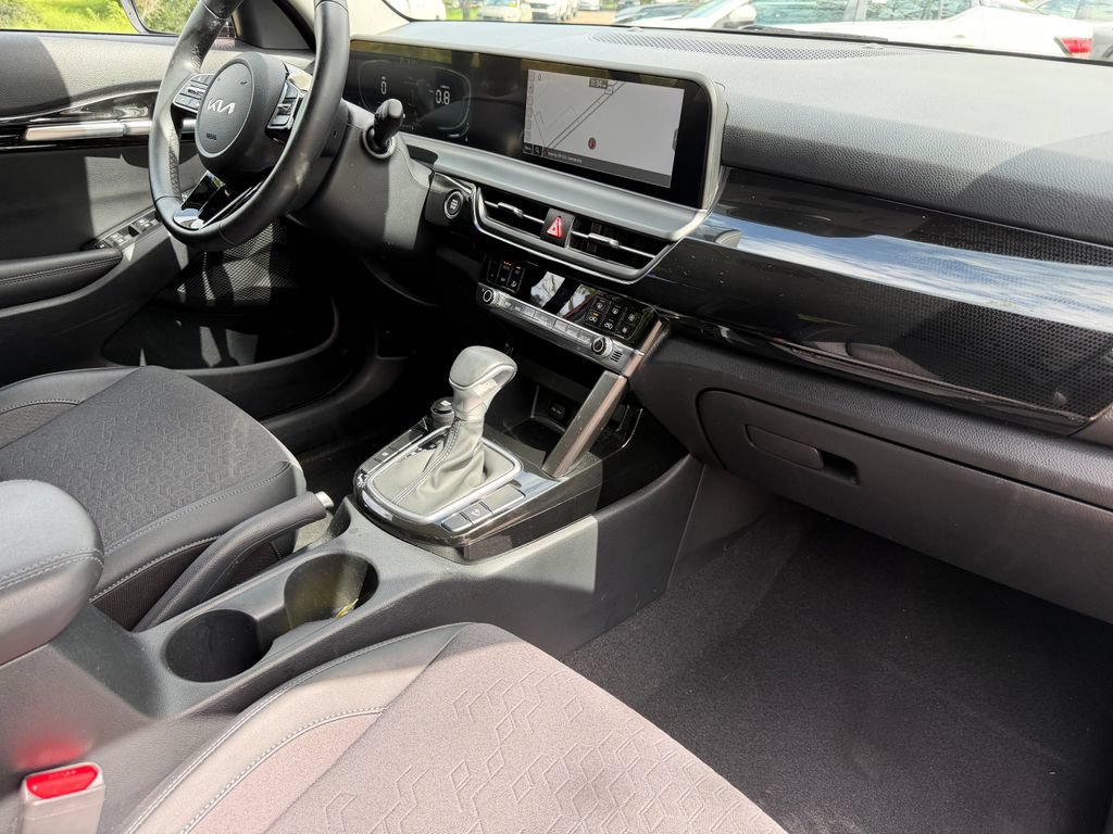 Used 2025 Kia Seltos S FWD image 11