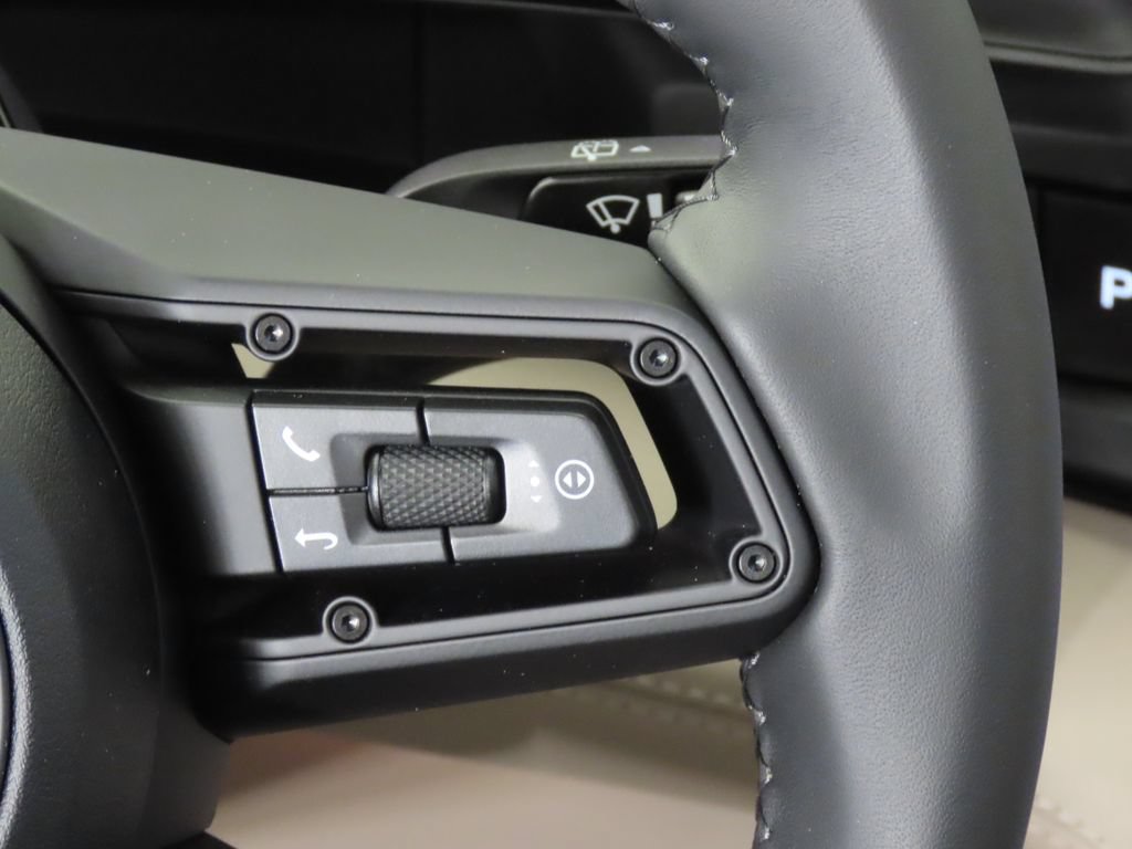 New 2026 Porsche Cayenne Electric AWD/4WD image 22