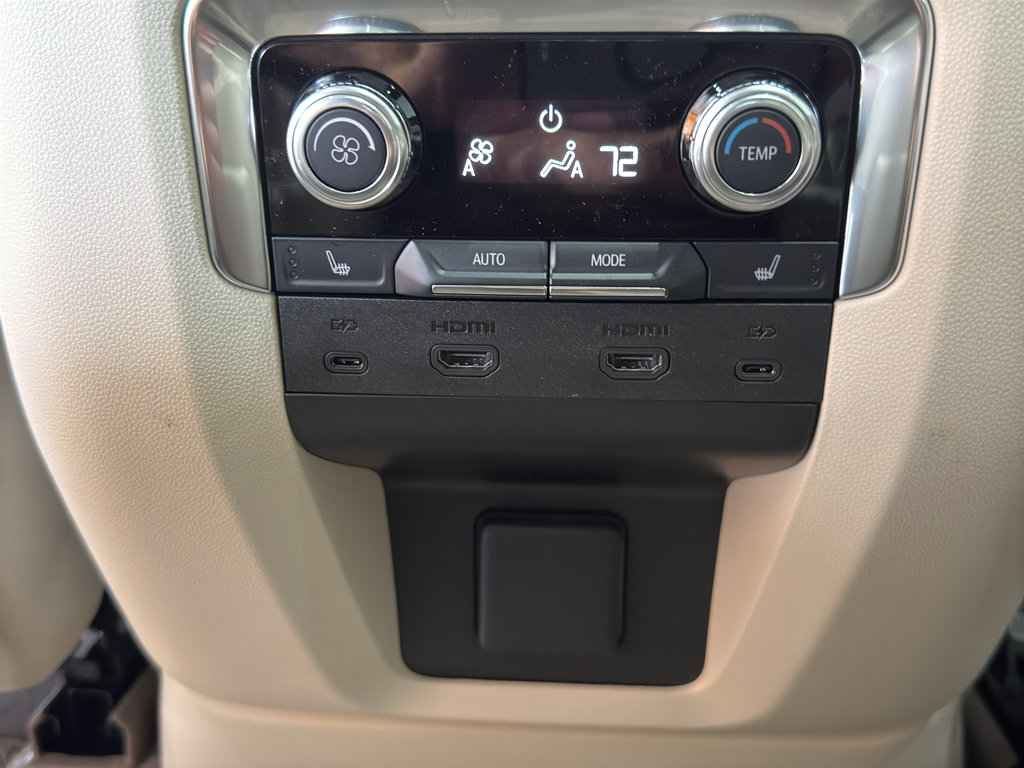 New 2026 GMC Yukon XL Denali w/ Denali Reserve Package AWD/4WD image 14
