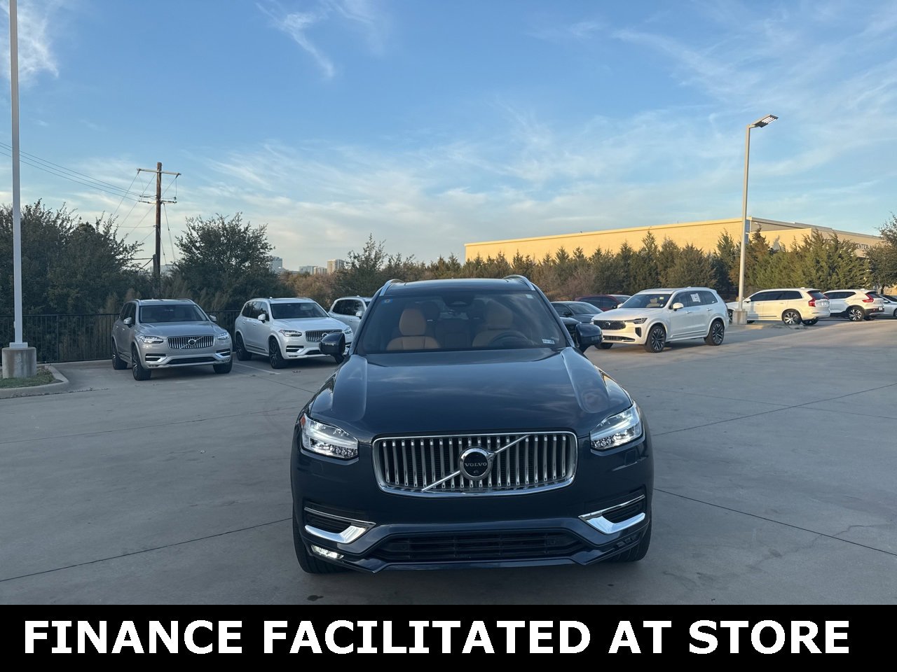 Certified 2023 Volvo XC90 B6 Ultimate w/ Protection Package Premier image 2