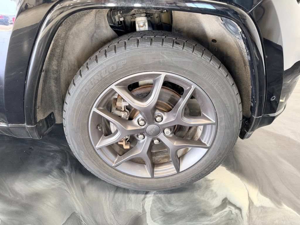 Used 2021 Jeep Grand Cherokee Limited AWD/4WD image 25