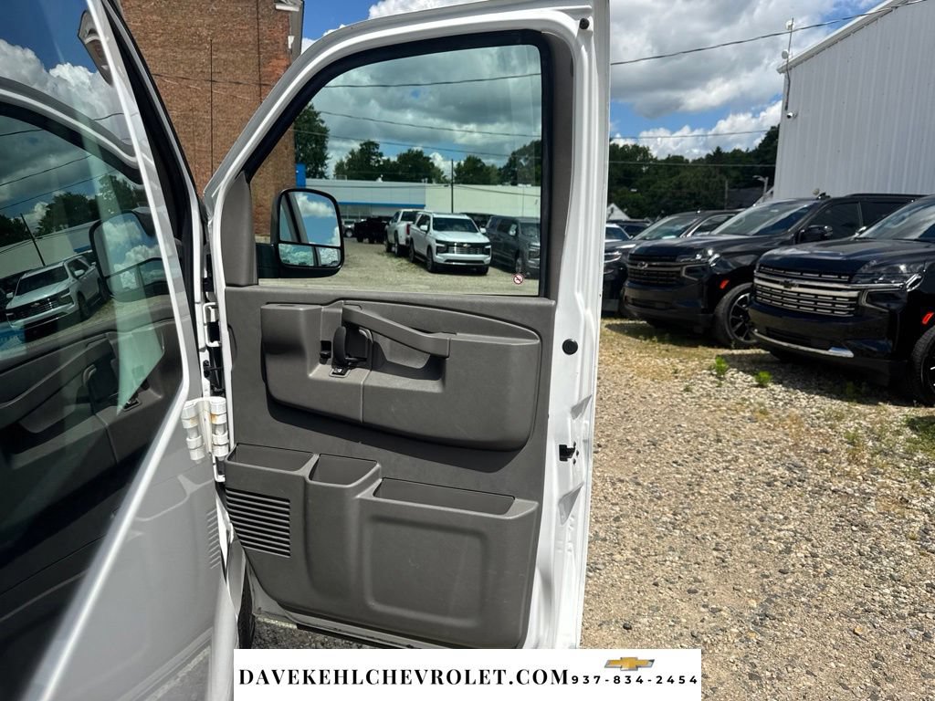 Used 2019 Chevrolet Express 2500 w/ Driver Convenience Package RWD image 37