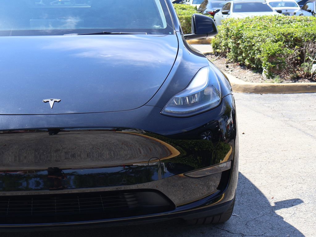 Used 2022 Tesla Model Y Performance image 14