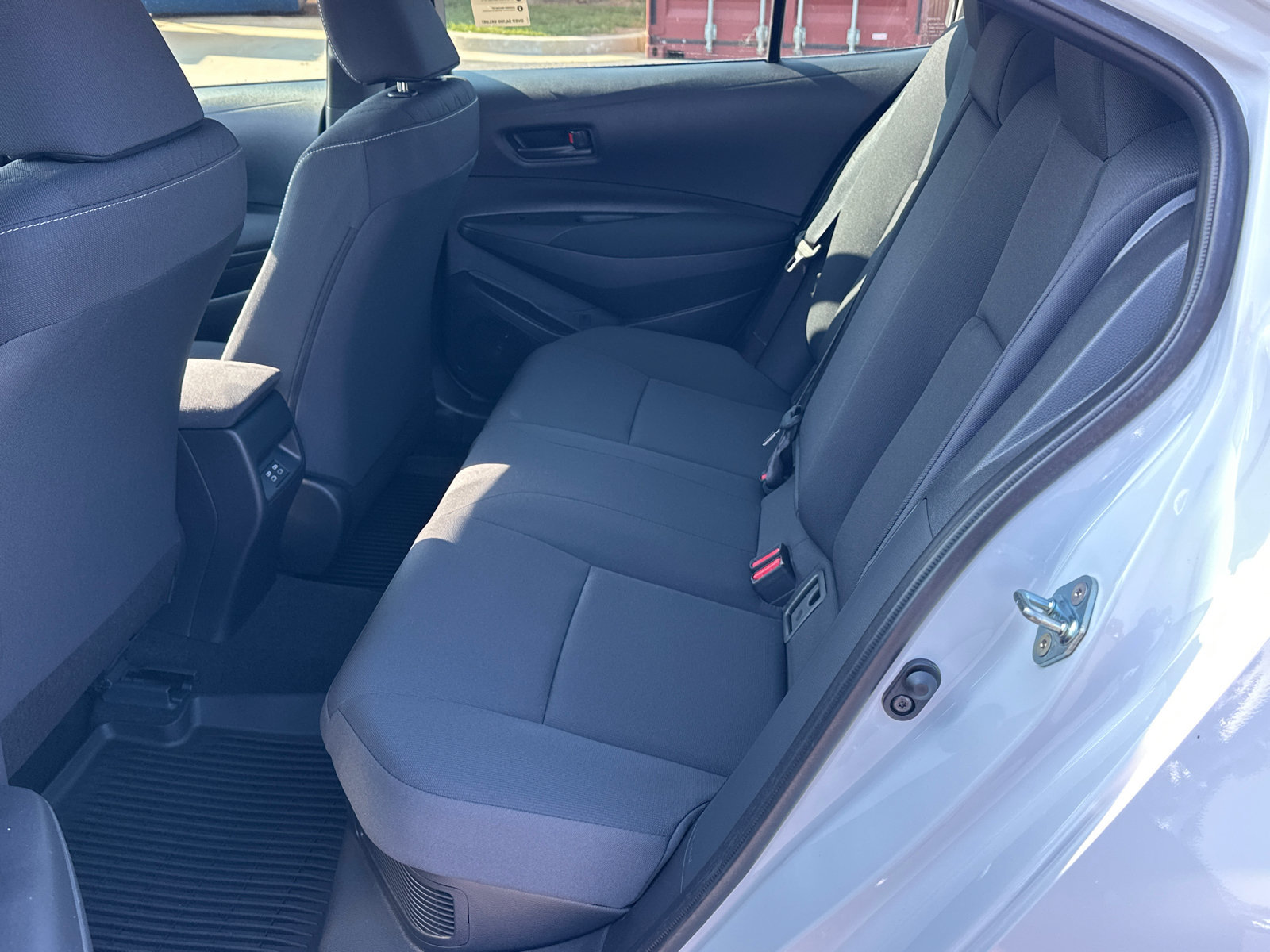 Used 2026 Toyota Corolla LE FWD image 17