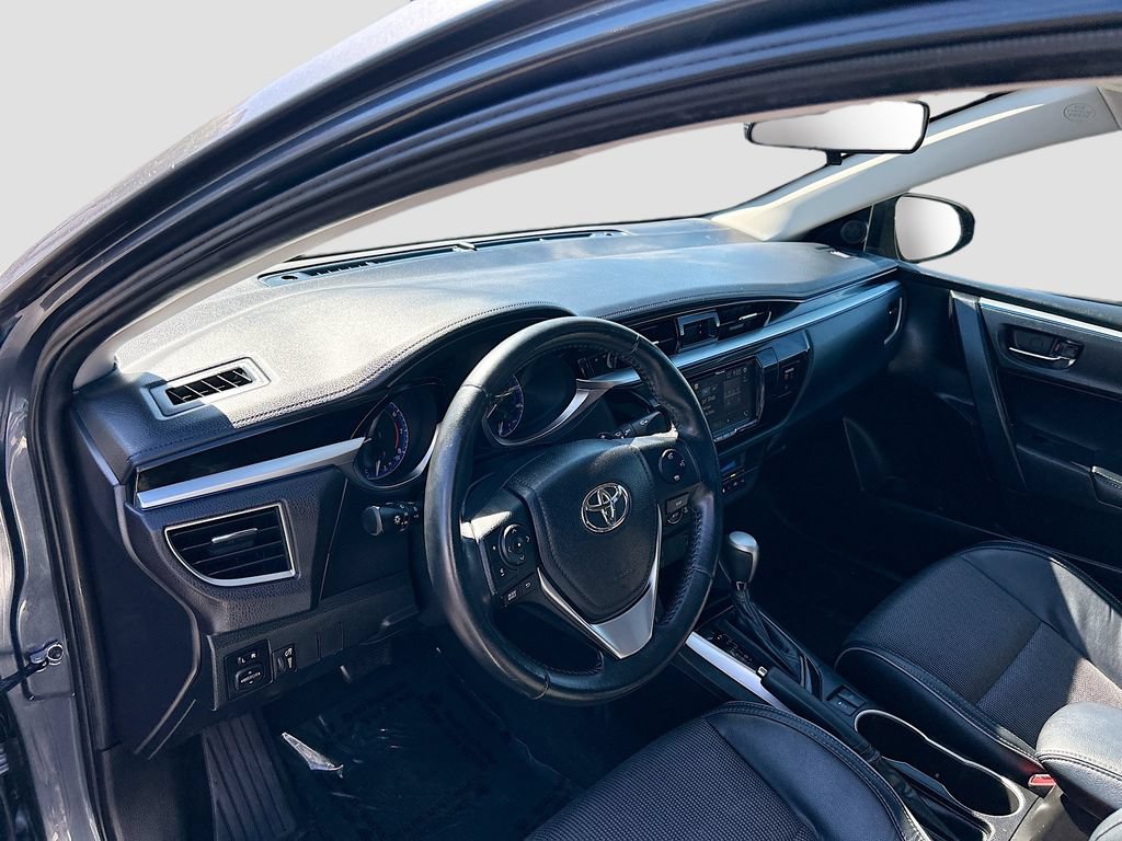 Used 2014 Toyota Corolla S w/ Driver Convenience Package FWD image 9