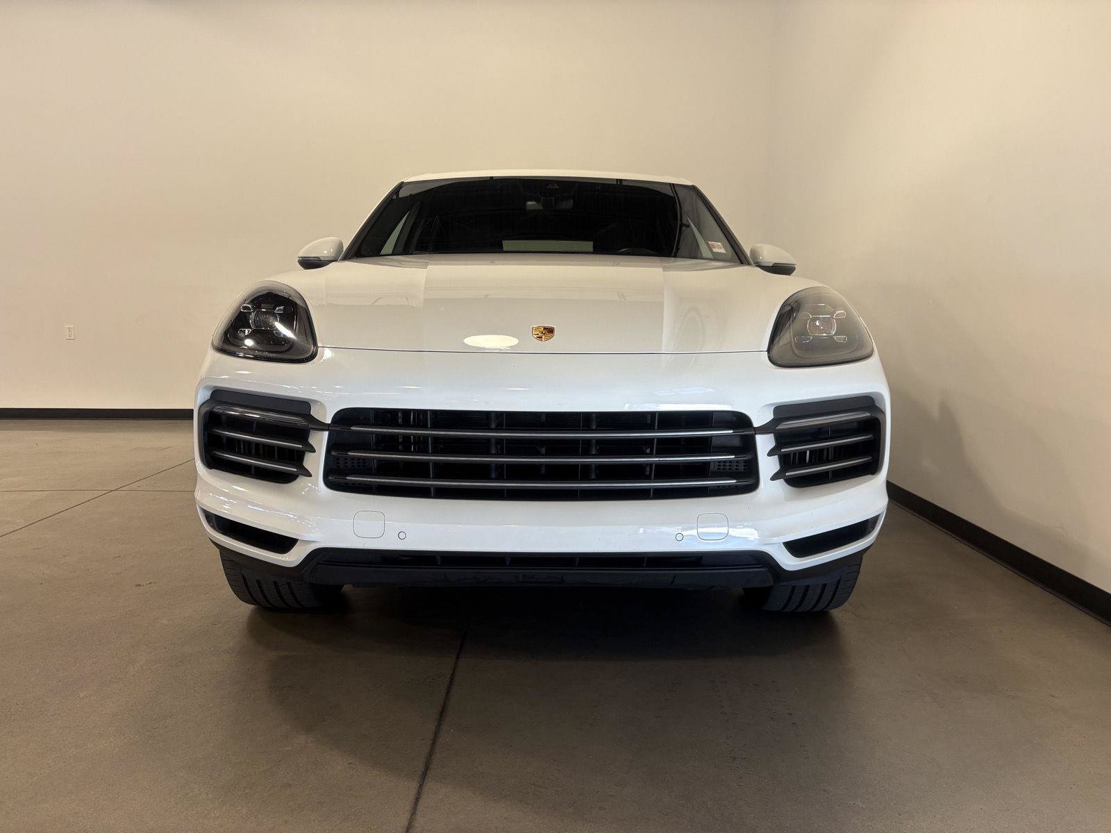 Used 2022 Porsche Cayenne AWD/4WD image 10