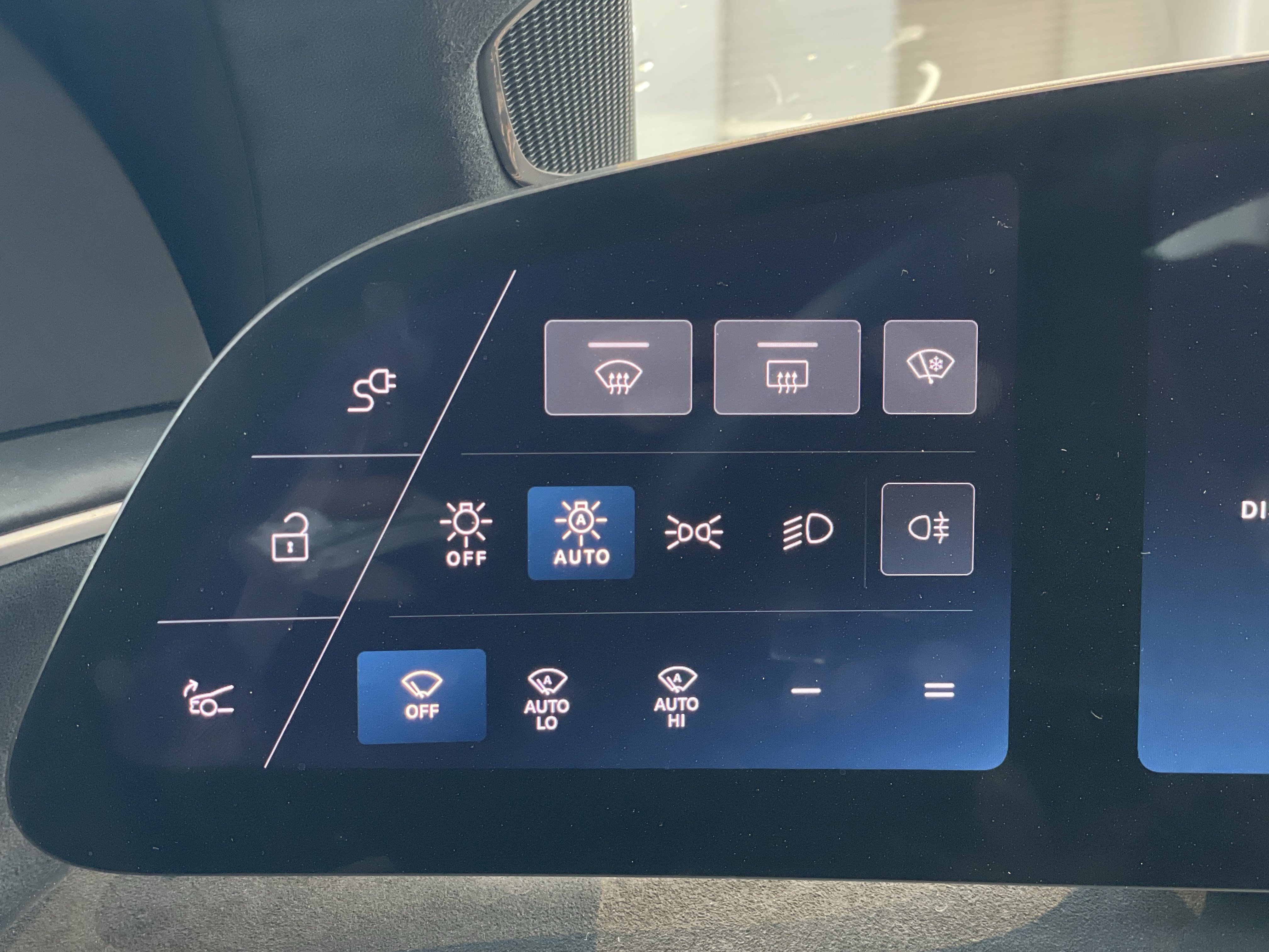 Used 2022 Lucid Air Grand Touring image 24