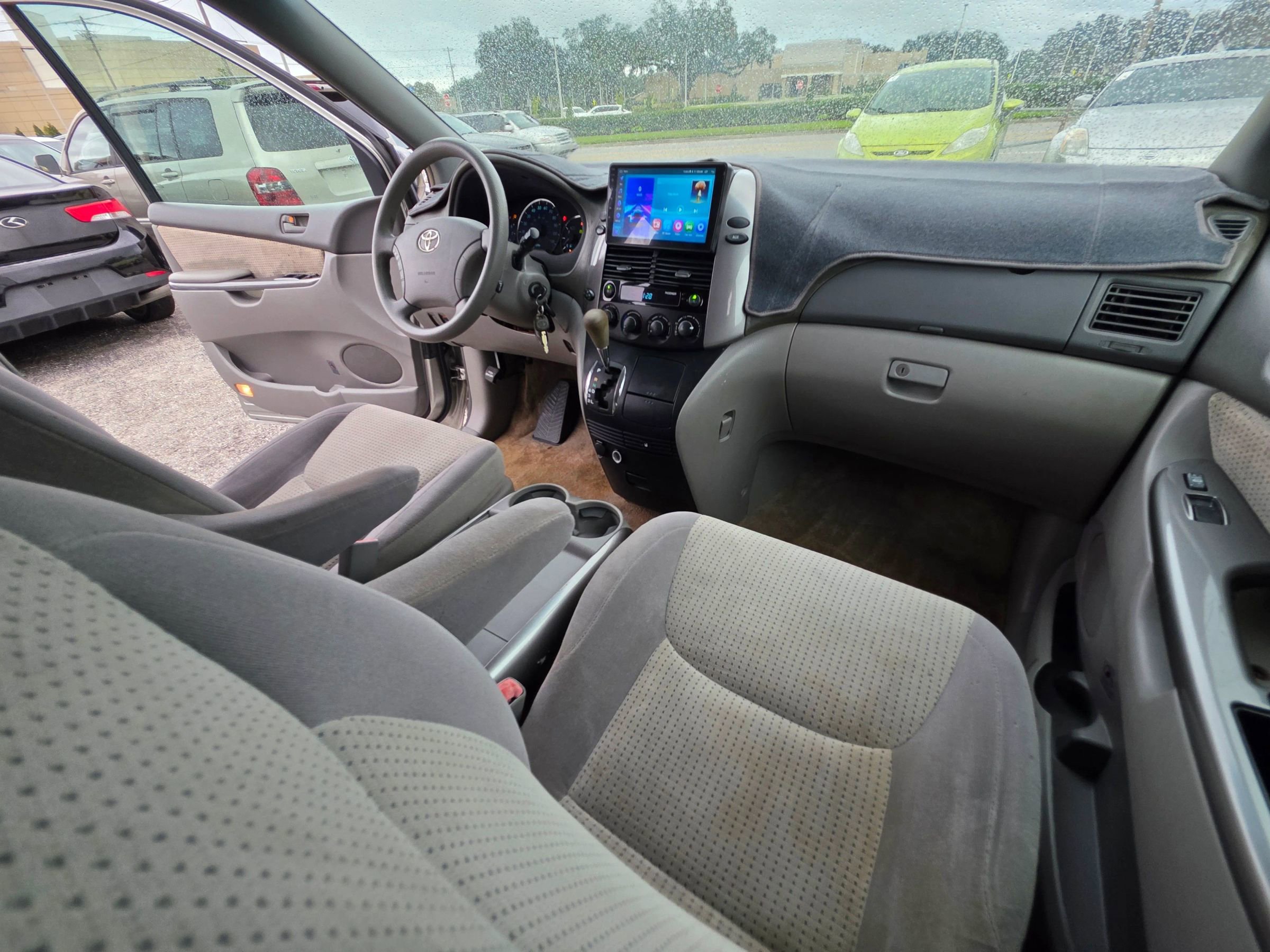 Used 2009 Toyota Sienna LE image 17