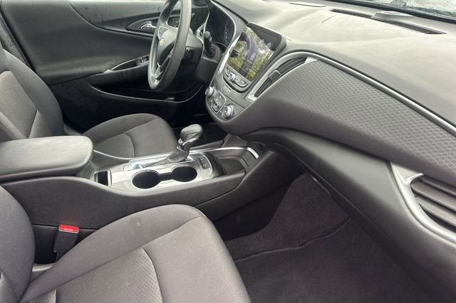 Used 2022 Chevrolet Malibu LS w/ Driver Confidence Package II image 16