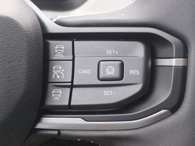 New 2026 Jeep Cherokee Limited AWD/4WD image 25
