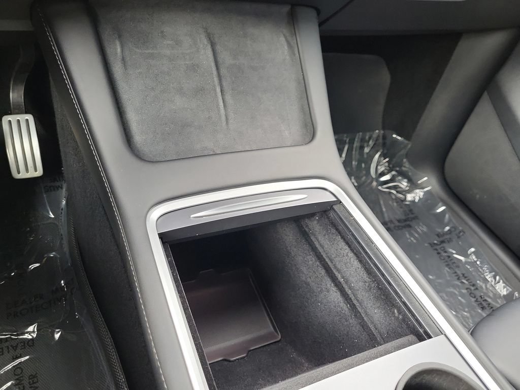 Used 2023 Tesla Model Y Performance AWD/4WD image 28