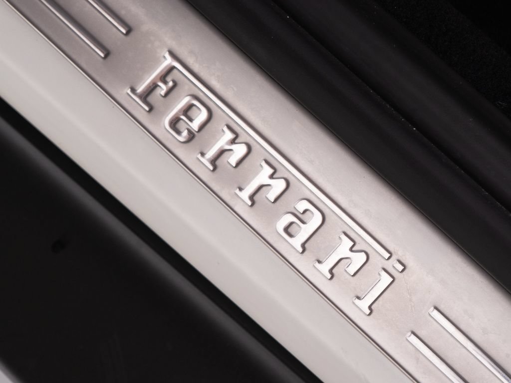 Used 2025 Ferrari Roma Spider RWD image 21