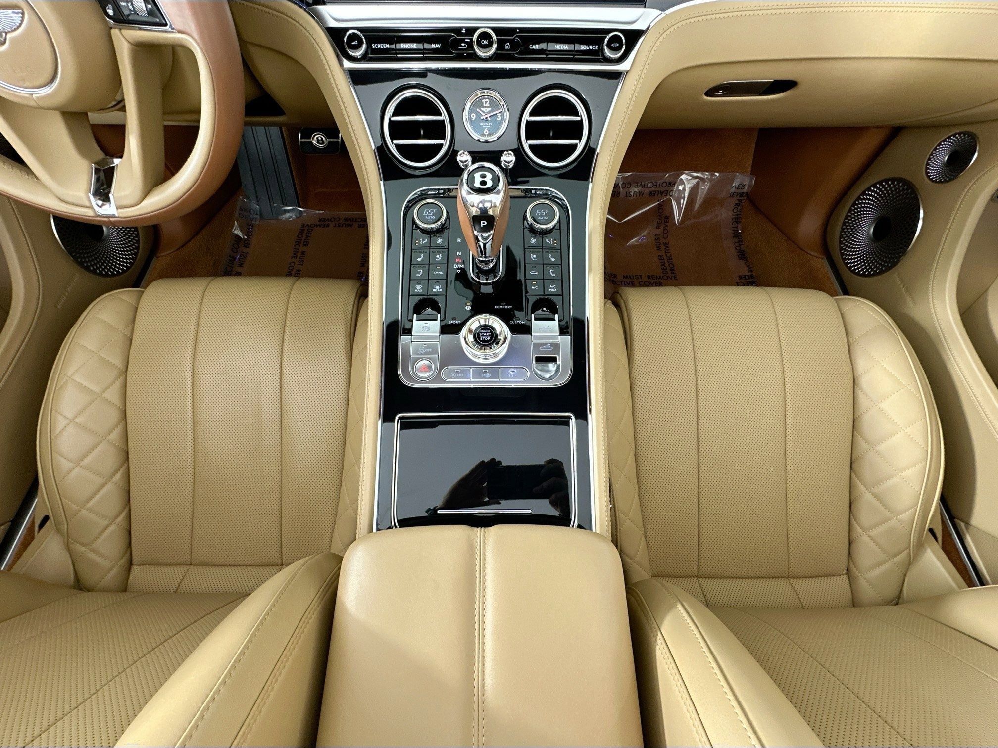 Certified 2020 Bentley Continental GT V8 AWD/4WD image 24