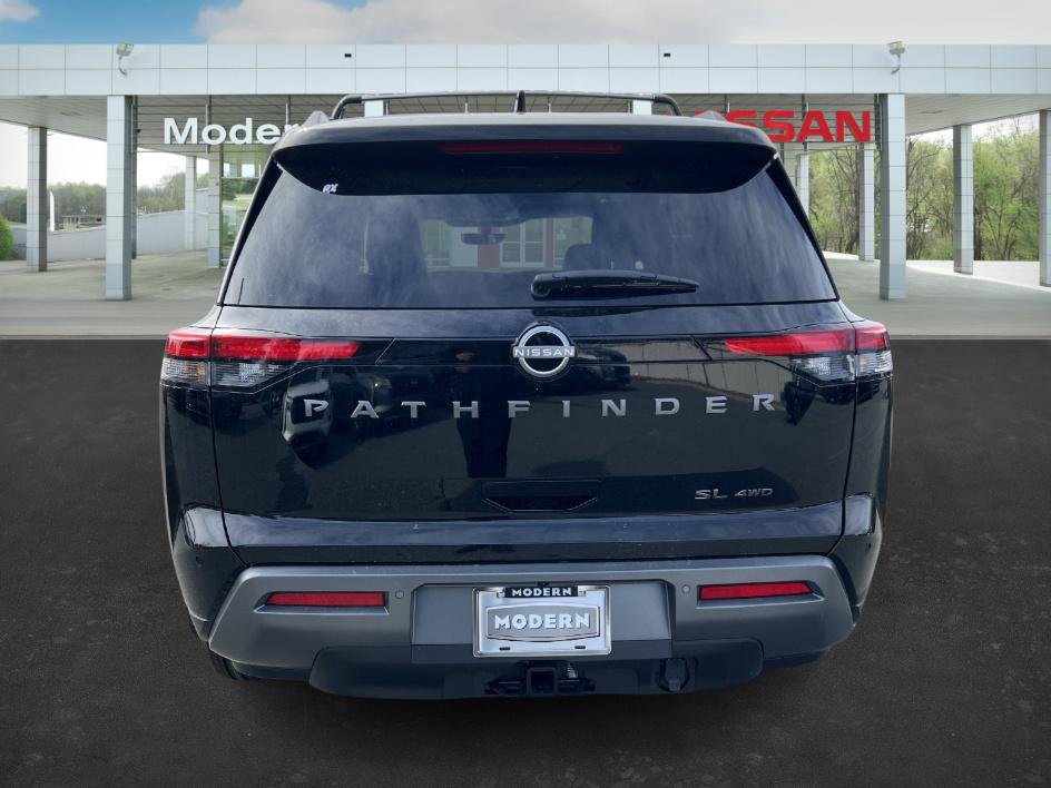 New 2026 Nissan Pathfinder SL image 5