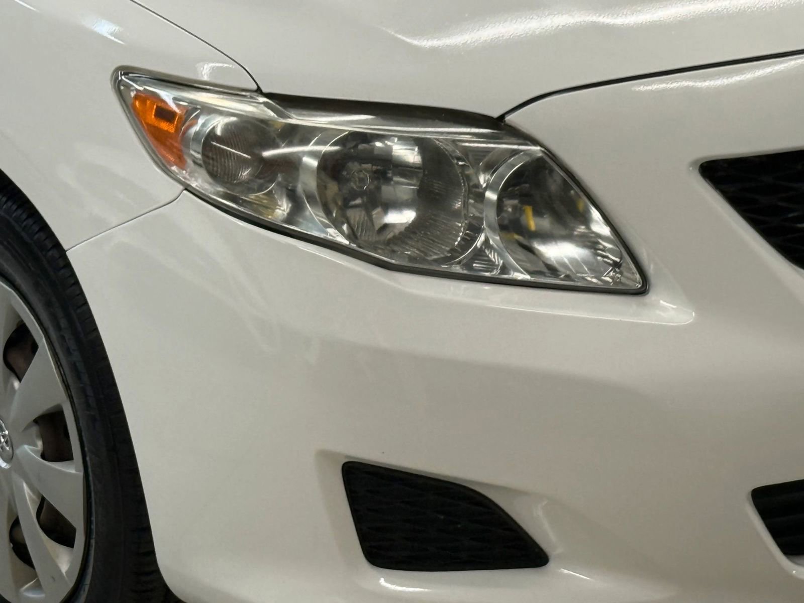 Used 2010 Toyota Corolla LE image 6