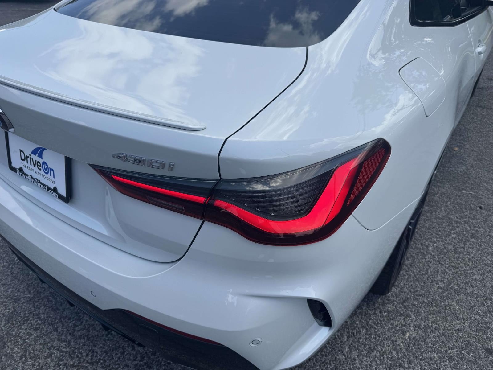 Used 2022 BMW 430i xDrive Coupe w/ M Sport Package AWD/4WD image 10