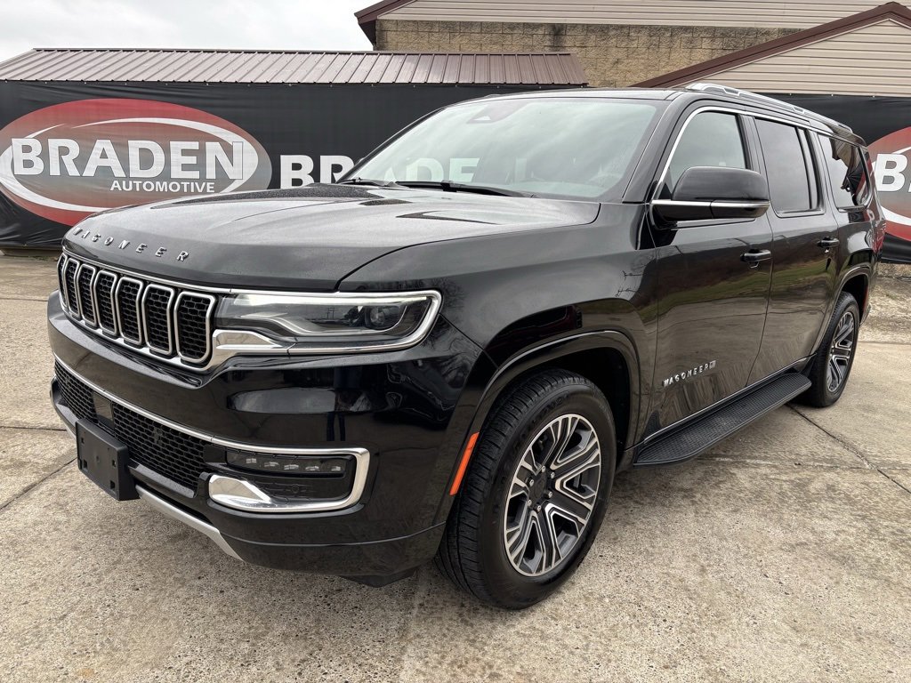 Used 2024 Jeep Wagoneer L Series II w/ Flexible Seating Group image 3