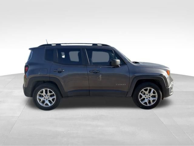 Used 2018 Jeep Renegade Sport w/ Power & Air Group AWD/4WD image 2