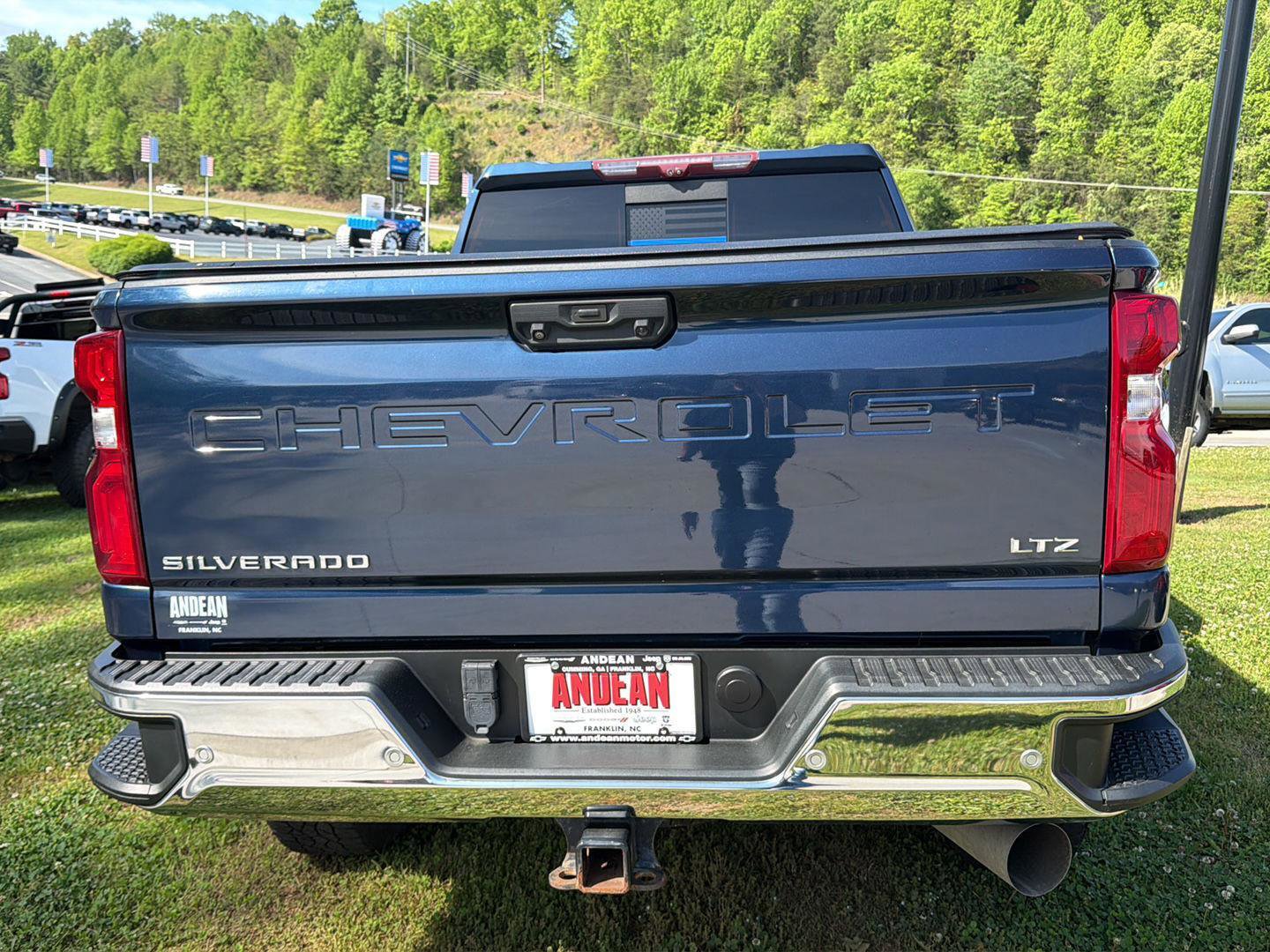 Used 2022 Chevrolet Silverado 3500 LTZ w/ LTZ Premium Package AWD/4WD image 4