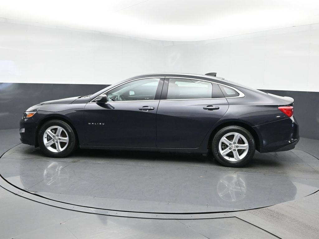 Used 2022 Chevrolet Malibu LS FWD image 4