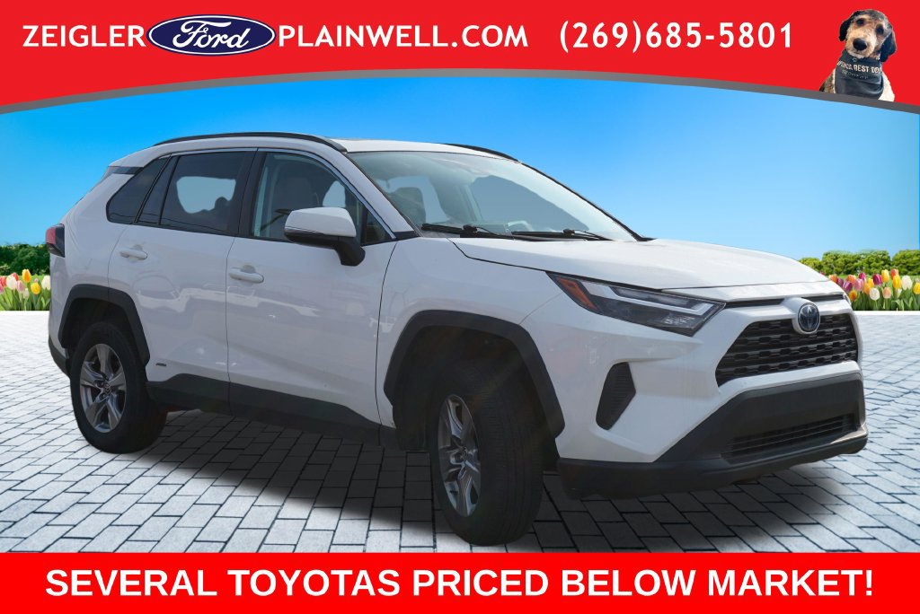 Used 2023 Toyota RAV4 XLE w/ Convenience Package AWD/4WD image 7