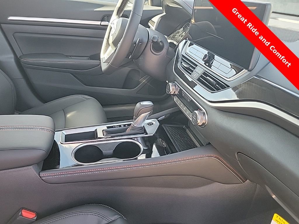 New 2025 Nissan Altima 2.5 SR w/ SR Premium Package image 41