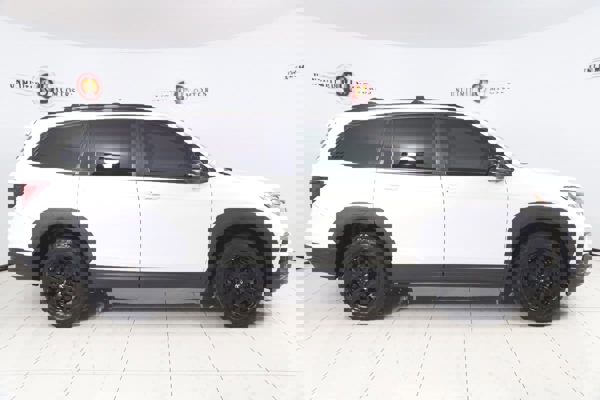 Used 2022 Honda Pilot TrailSport image 2