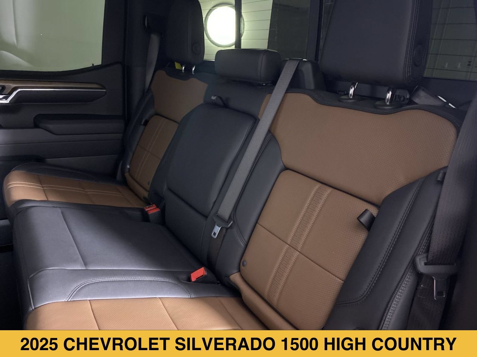 Certified 2025 Chevrolet Silverado 1500 High Country w/ High Country Premium Package AWD/4WD image 15